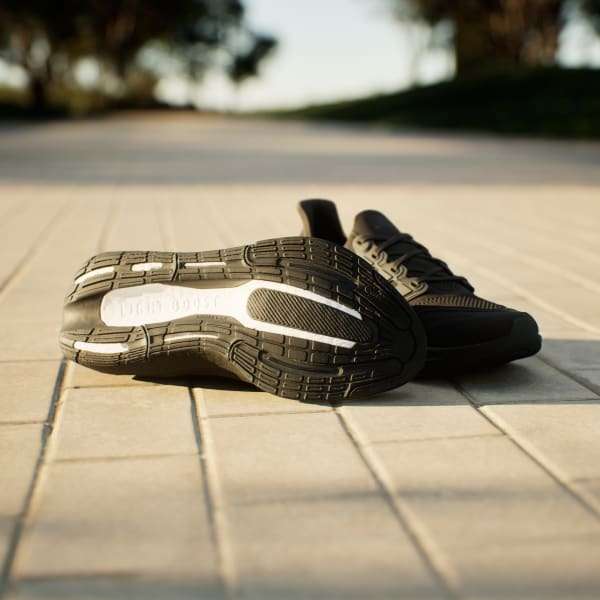 Adidas Ultraboost Light Black image 6