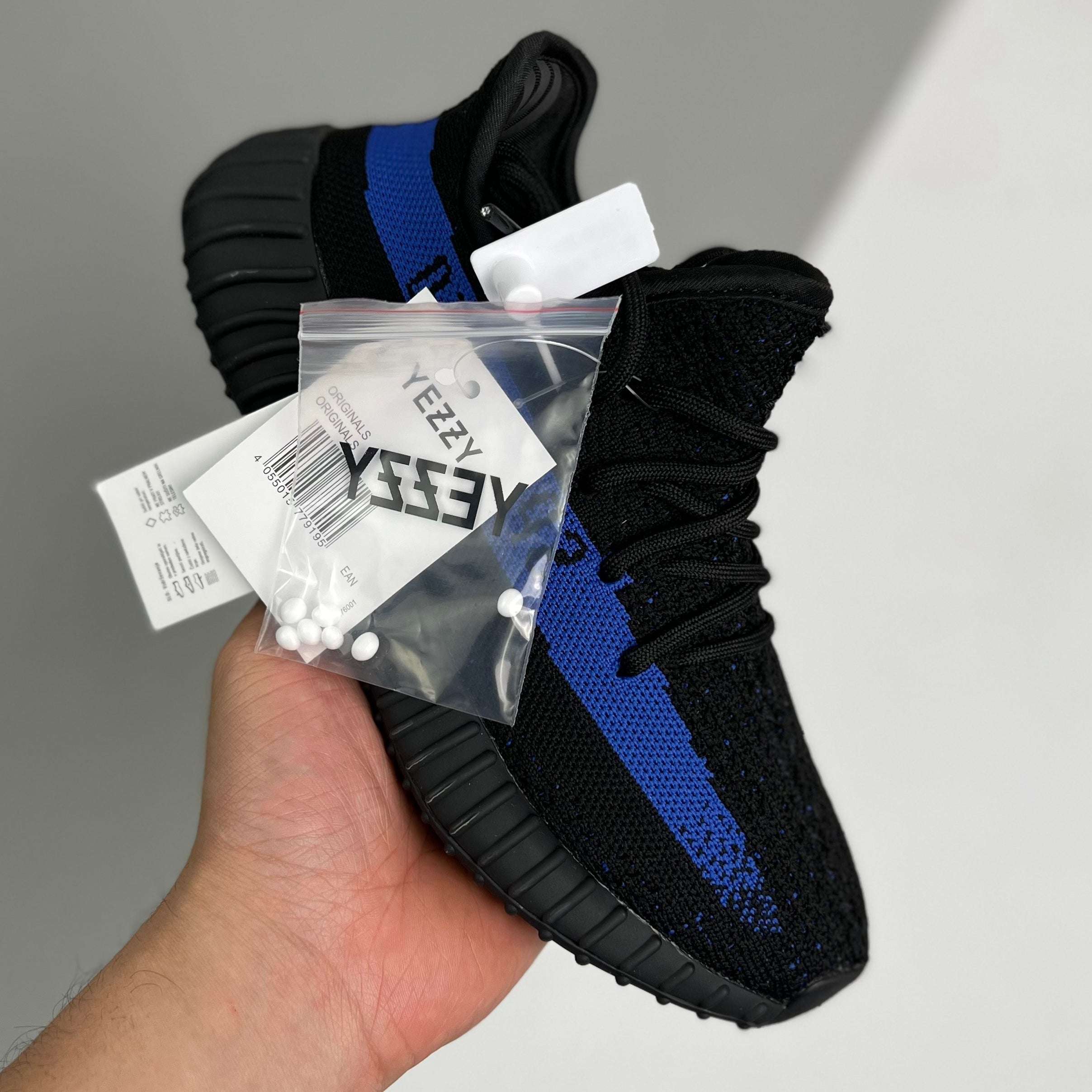 Adidas Yeezy 350 V2 Dazzling Blue image 3