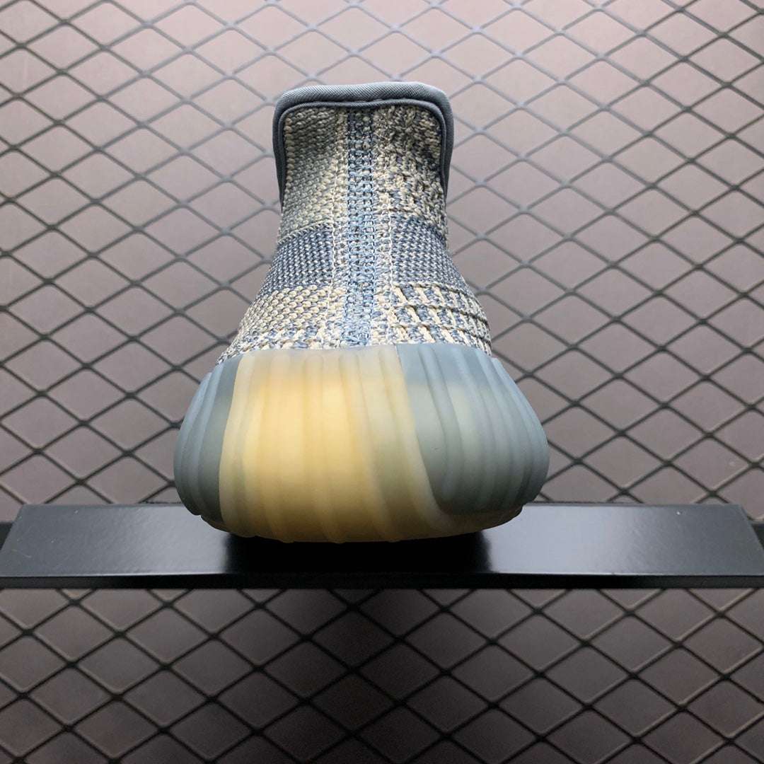 Adidas Yeezy 350 V2 Kanye West image 7