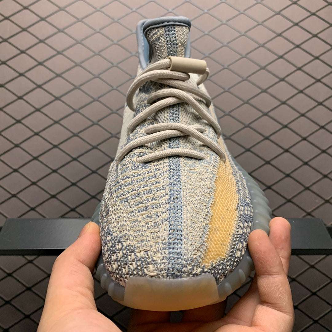 Adidas Yeezy 350 V2 Kanye West image 3