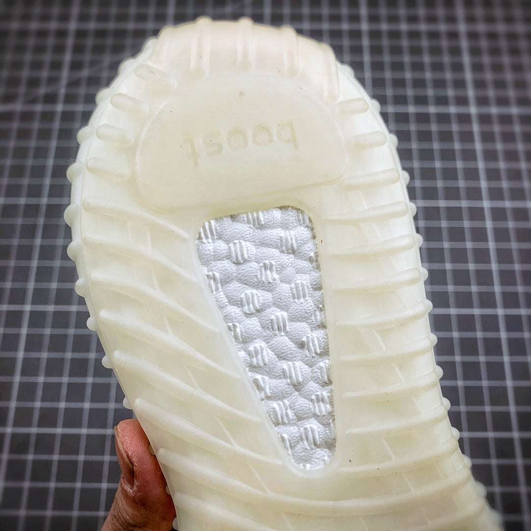 Adidas Yeezy 350 V2 White Star Static Reflective image 9