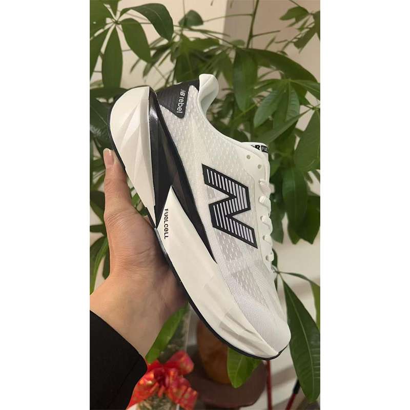 New Balance FuelCell Rebel v5 White image