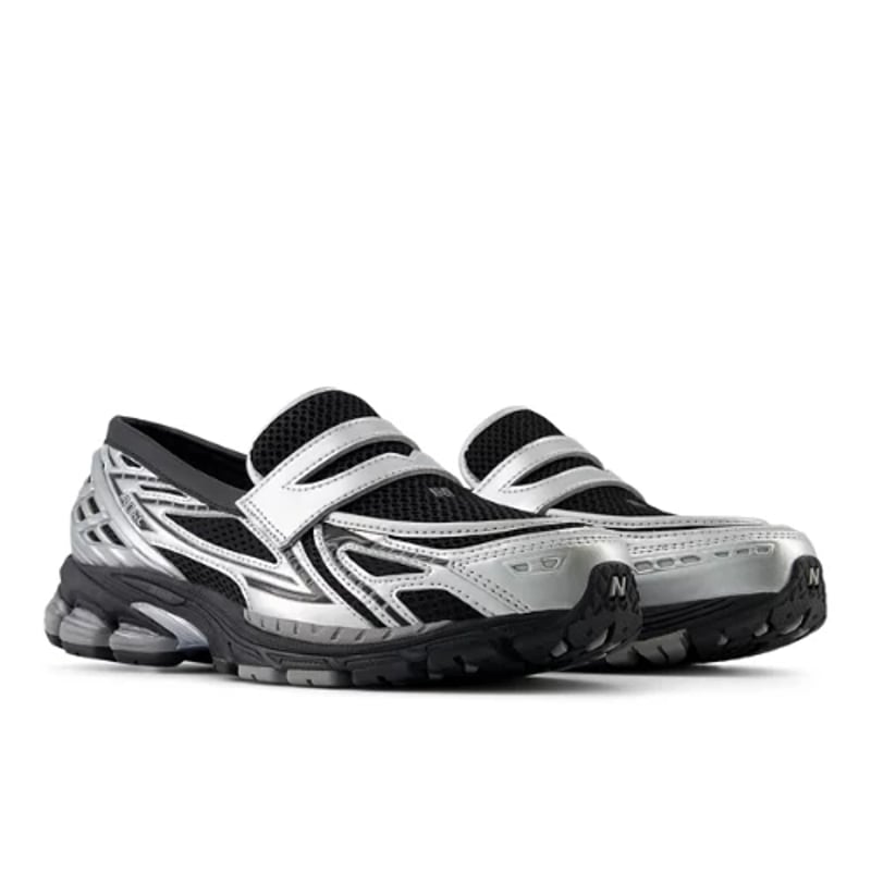 New Balance 1906L Metallic Silver & Black