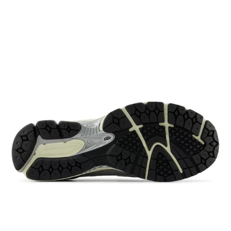 New Balance 1906L Silver & Shadow Grey