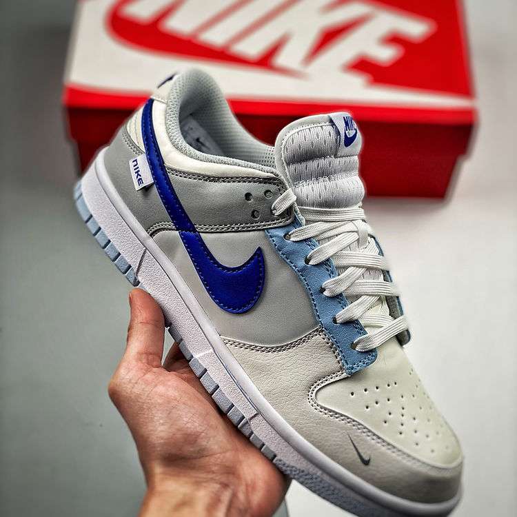 Nike Dunk Low Ivory Hyper Royal image 3