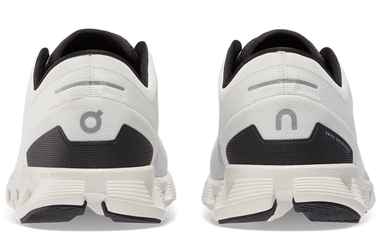On Running Cloud X 3 Ivory Black
