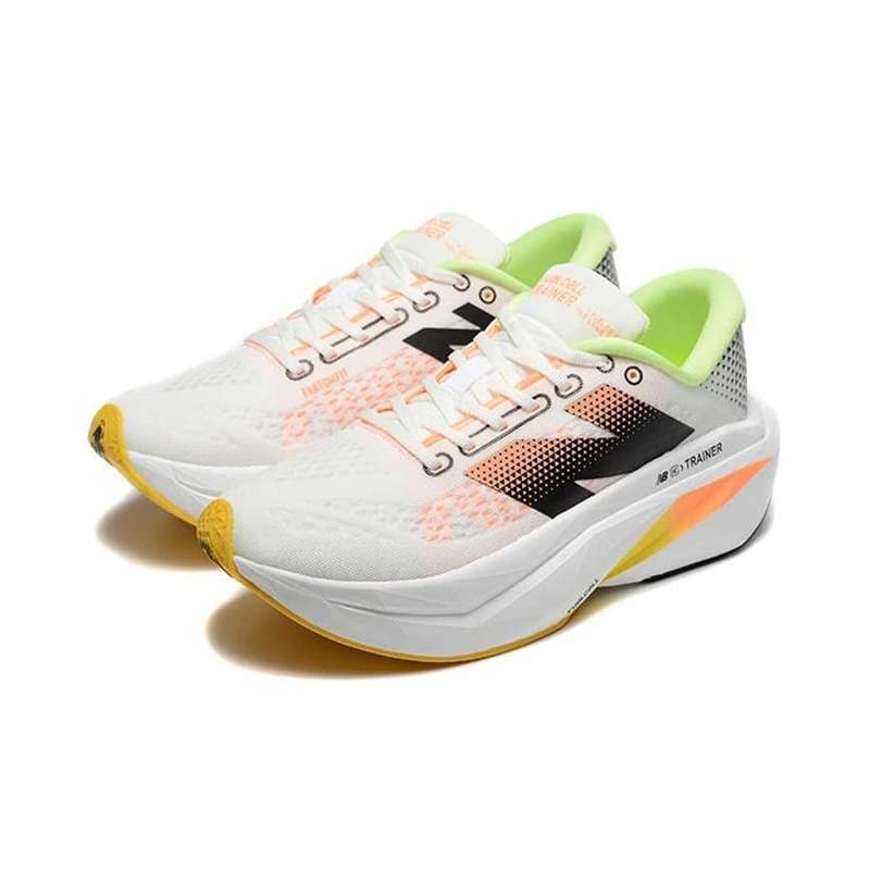 New Balance FuelCell SuperComp Trainer v3 White Green image 2