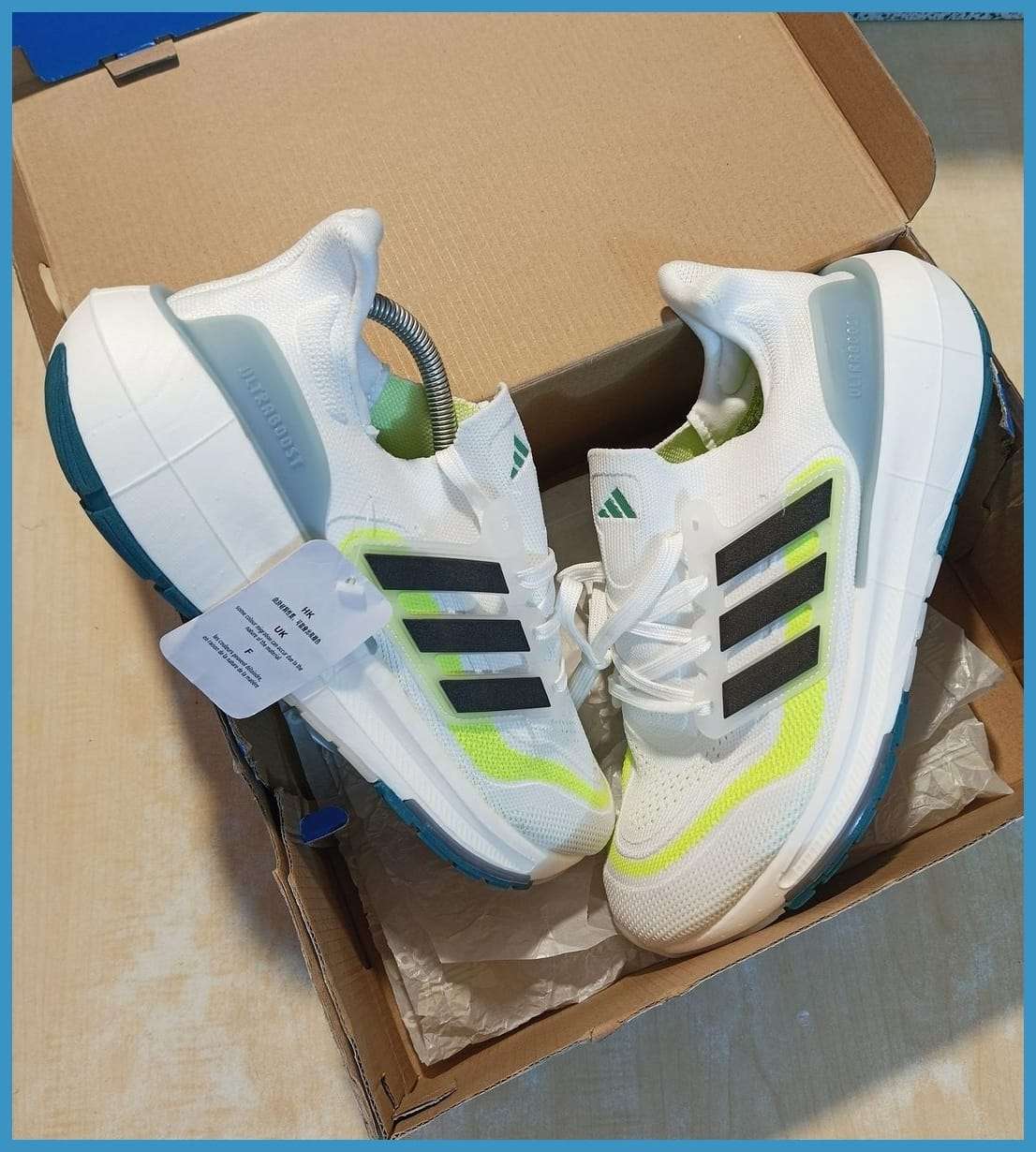 Adidas Ultra Boost 21 White Light Green image 2