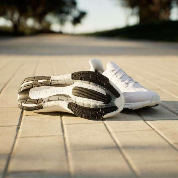 Adidas Ultraboost Light White image 8