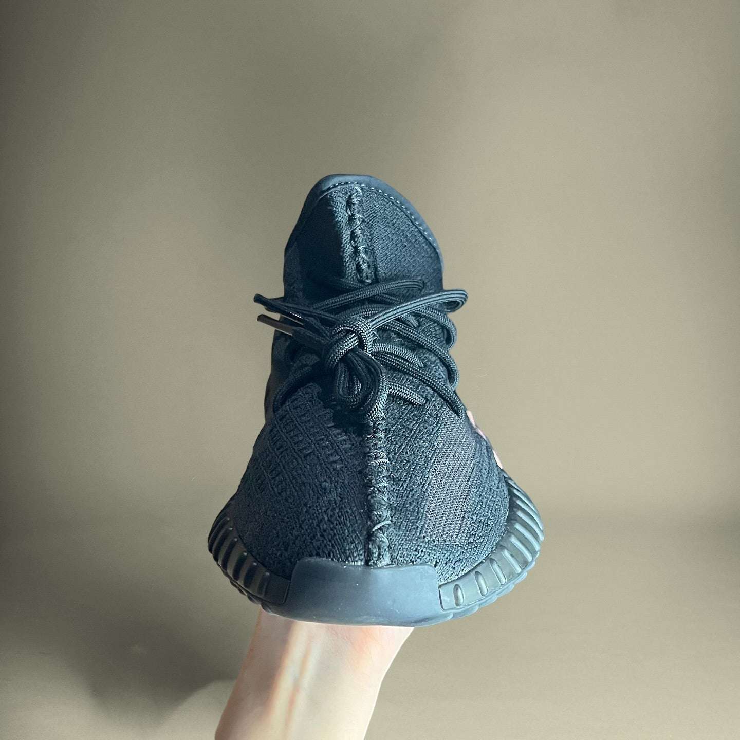 Adidas Yeezy 350 V2 Onyx image 3