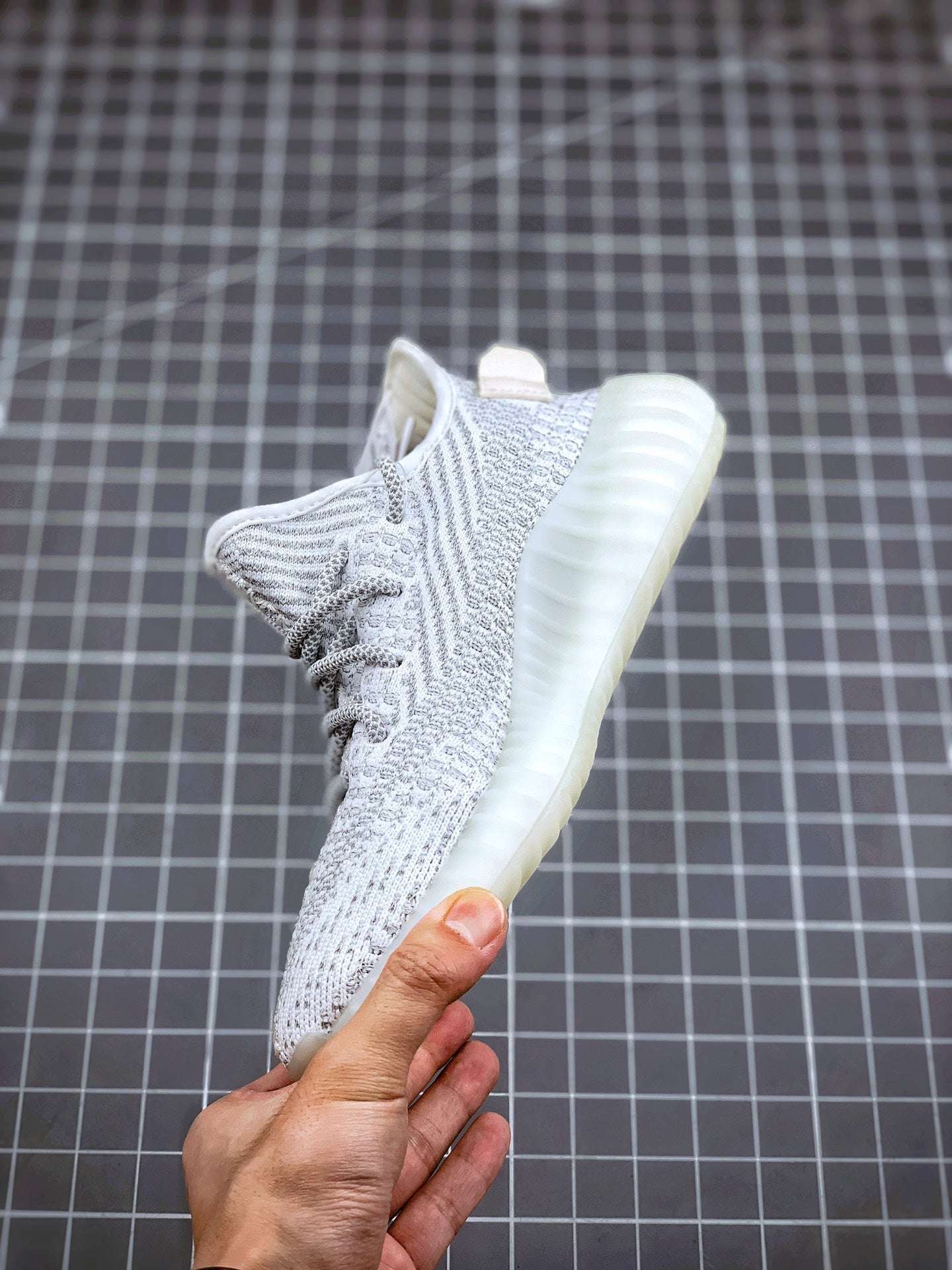 Adidas Yeezy 350 V2 Static White Stary Skye image 5