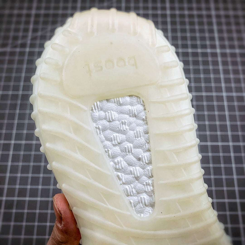 Adidas Yeezy 350 V2 White Star Static Reflective image 9