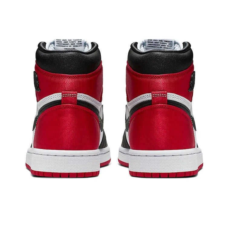 Air Jordan 1 Retro High OG Black Toe
