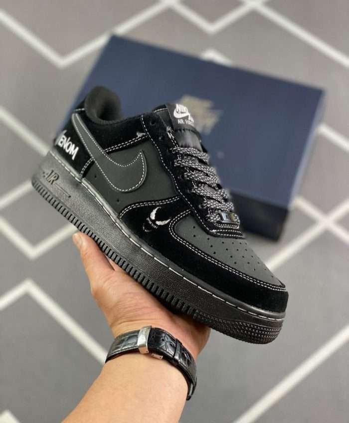 Nike Air Force 1’07 Black Venom