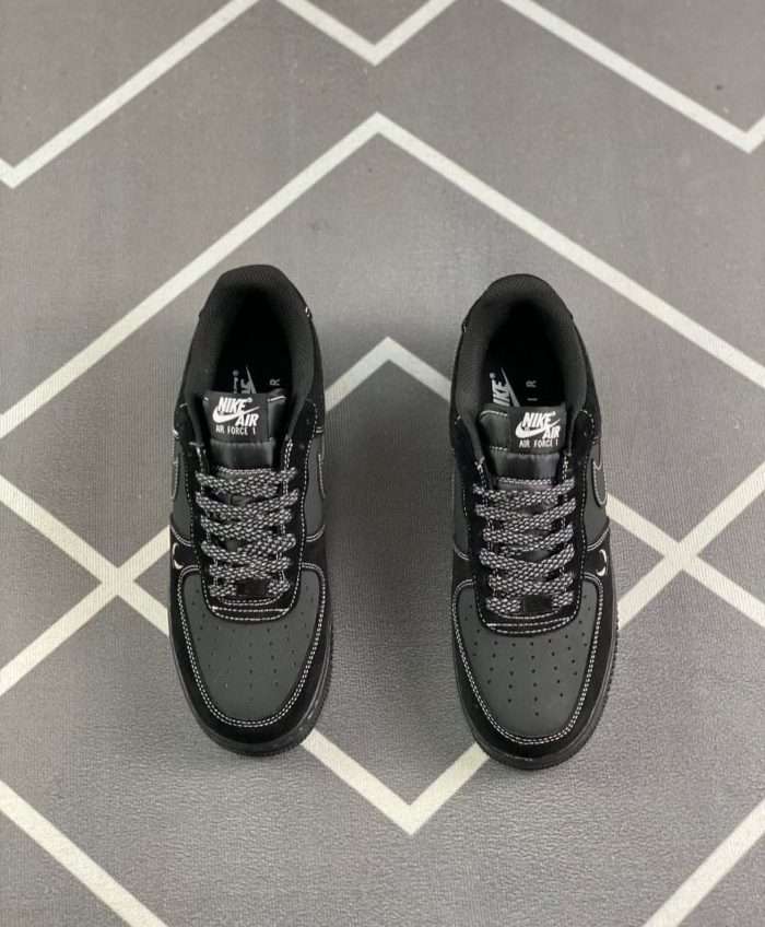Nike Air Force 1’07 Black Venom