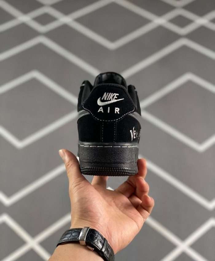 Nike Air Force 1’07 Black Venom