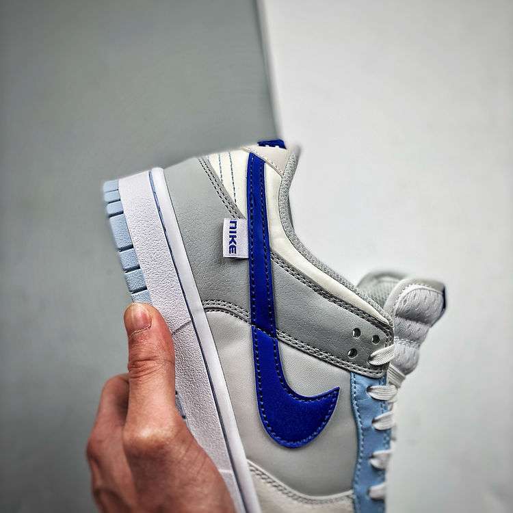 Nike Dunk Low Ivory Hyper Royal image 7
