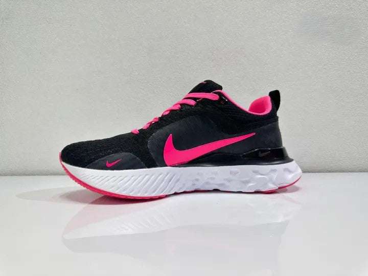 Nike React Infinity Run Flyknit 3 Black Pink image 4
