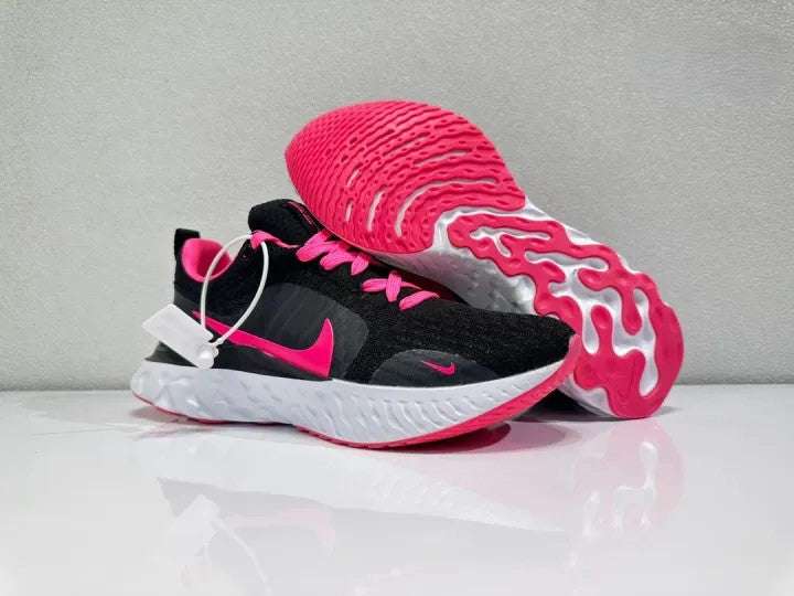 Nike React Infinity Run Flyknit 3 Black Pink image 2