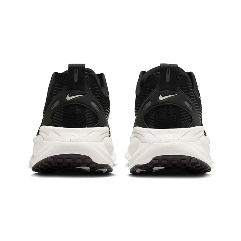 Nike Vomero 18 Black Coconut Milk