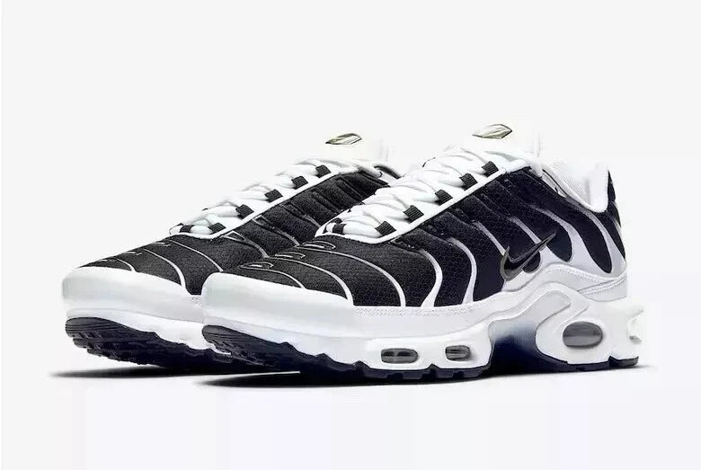Nike Air Max Plus TN men's black and white air